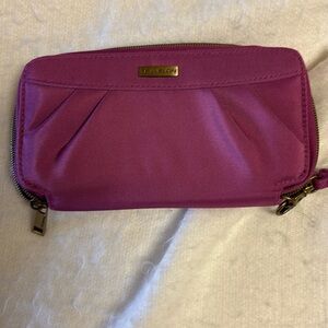 TRAVELON Wallet/Wristlet Clutch Zip Around RFID Blocking Light Burgundy NWOT
